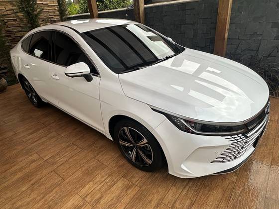 BYD KING 1.5 DM-I PHEV GL AUTOMÁTICO BYD KING 1.5 DM-I PHEV GL AUTOMÁTICO